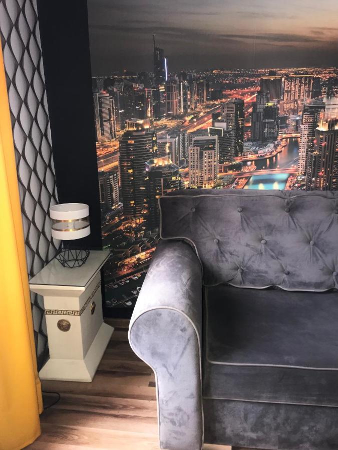 شقة Dubai Marina De Lux بيتوم المظهر الخارجي الصورة
